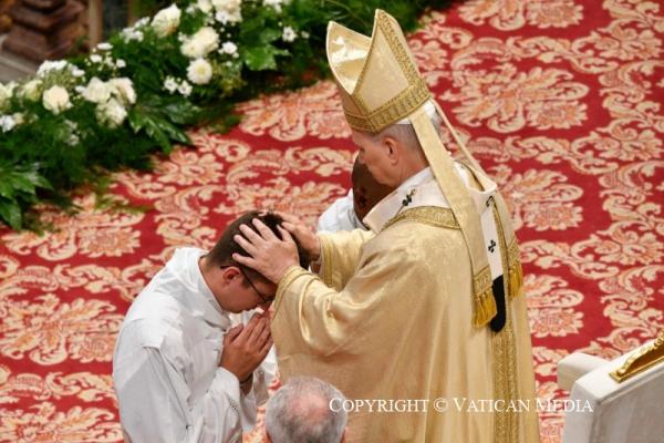 Thư Của Đức Lêô XIV Gửi Chủng Viện TGP “San Carlos Y San Marcelo” Ở Trujillo: Đời Sống Ở Chủng Viện Là Con Đường Chỉnh Sửa Nội Tâm